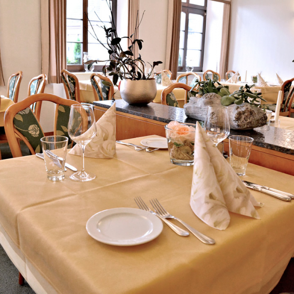 Restaurant 02